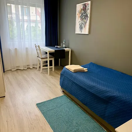 Theo Hostel *